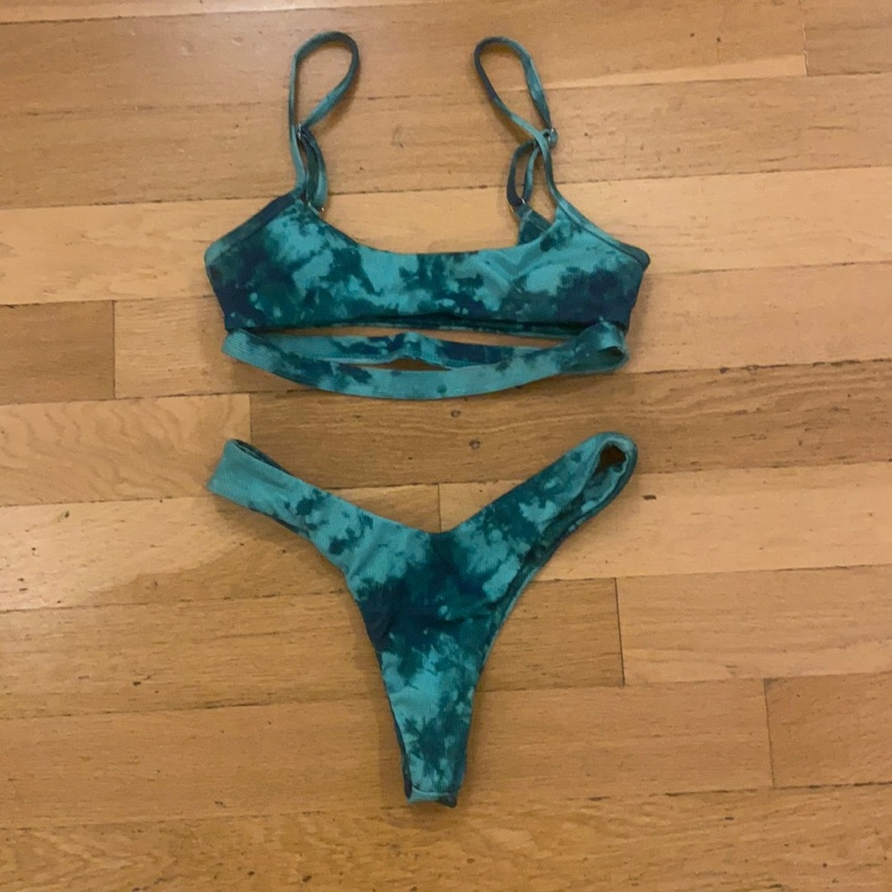 Tie dye high waisted bikini